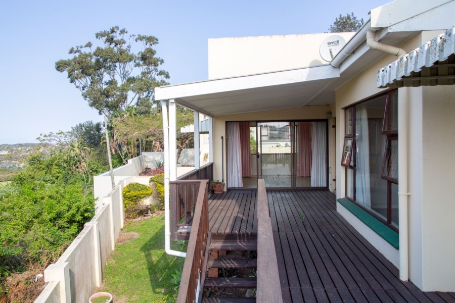 To Let 3 Bedroom Property for Rent in Beacon Bay Eastern Cape